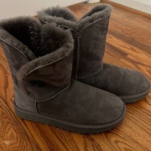 Grey Uggs